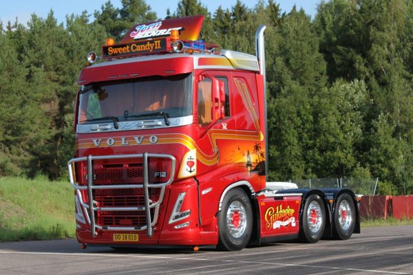 85808 Tekno Volvo FH5 Guldager - Sweet Candy 2 – Image 2