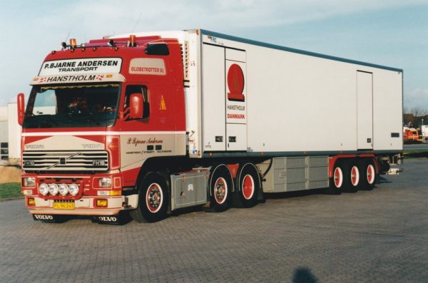 86658 Tekno Volvo FH01 XL  P. Bjarne Andersen – Image 2