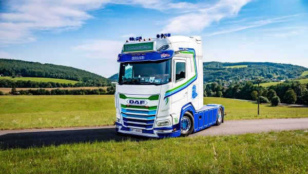 87003 Tekno DAF XG+ 4x2 HP Transped - Image 3